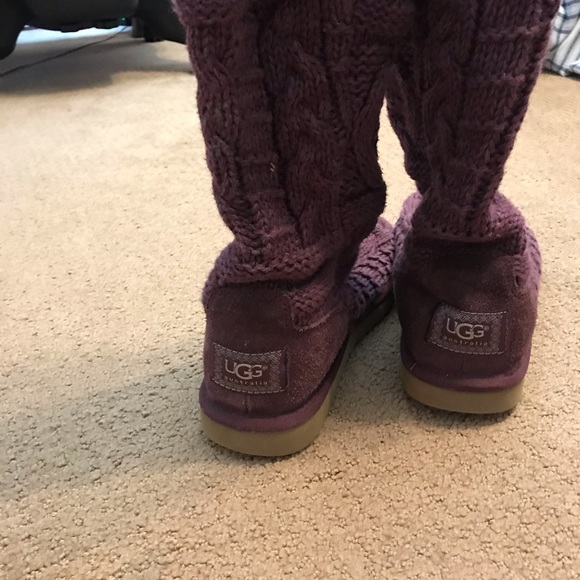 Ugg - Picture 3 of 4